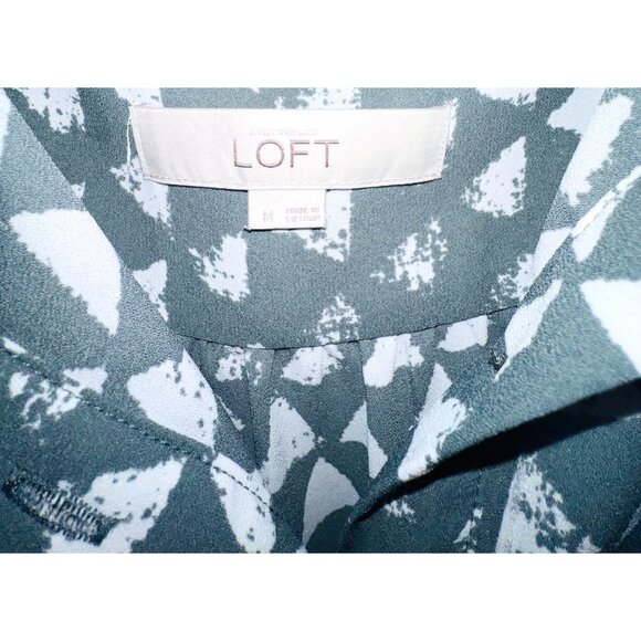 LOFT Women's Sleeveless Blouse Medium Olive Green Abstract Print Button-Up - Picture 2 of 2
